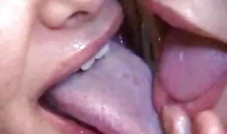 Kotor milf bermain dengan satu sama video bokep hot jilbab lain pussies
