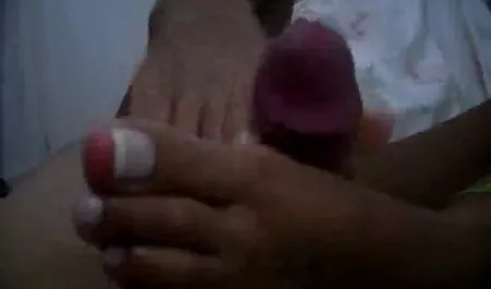 Roxy Dee di semua menetes tante hot ngesek di internal ejakulasi di dalam adegan