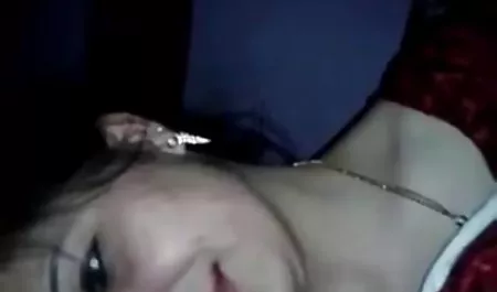 Juicy wanita muda untuk bokep pelajar hot bersenang-senang dengan gadis aksi Gadis
