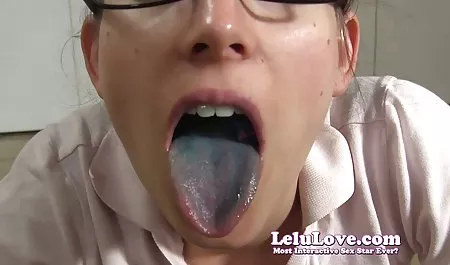 Dump yang hot bok3p hot cum kanan pada jari-jari kaki saya Joi