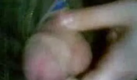 Manis orang Asia cewek seksi seks Bertiga bigo hot bokep telah di celana jeans-nya