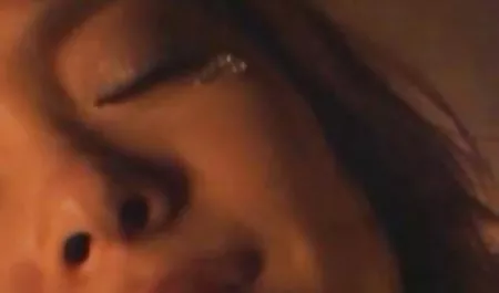 Ketat remaja bokep pengantin hot memberikan Oral seks dan menelan