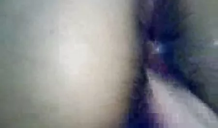 Nicole menggosok satu bokep hot bikin crot out