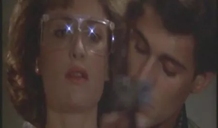 Tukang pijat India musim panas vidio bokek hot mengajarkan Audrey Noir cara jilat pukas